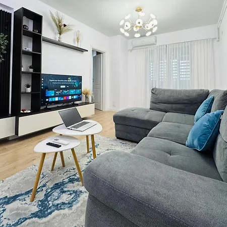 Zenith Central Address Apartment - Parking Option-2